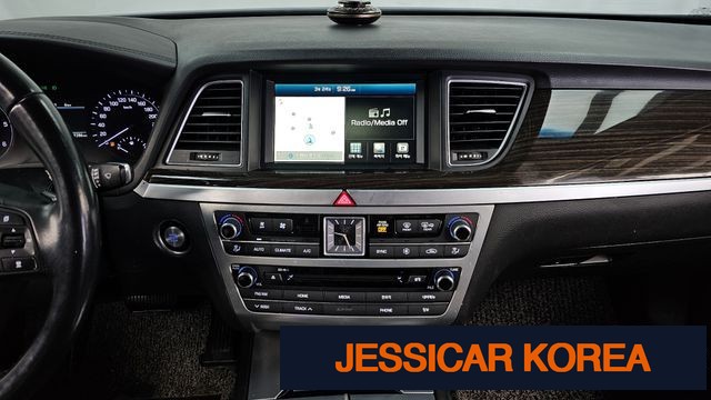 2018 Genesis G80 - Thumbnail 13