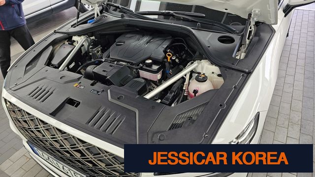 2025 Genesis GV70 - Thumbnail 5