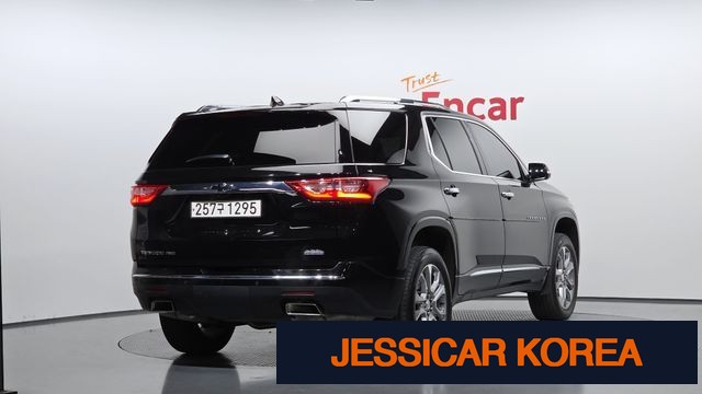 2020 Chevrolet Traverse - Thumbnail 11