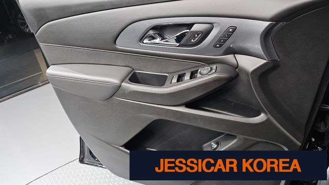 2020 Chevrolet Traverse - Thumbnail 18