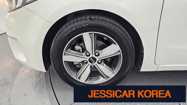 2018 Kia The New K3 - Thumbnail 6