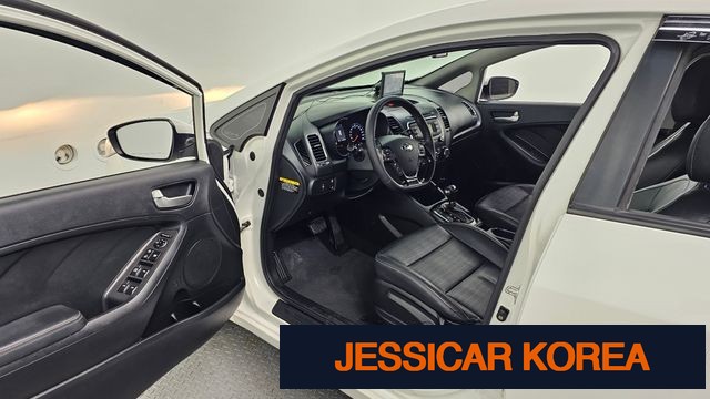 2018 Kia The New K3 - Thumbnail 19