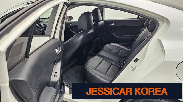 2018 Kia The New K3 - Thumbnail 20