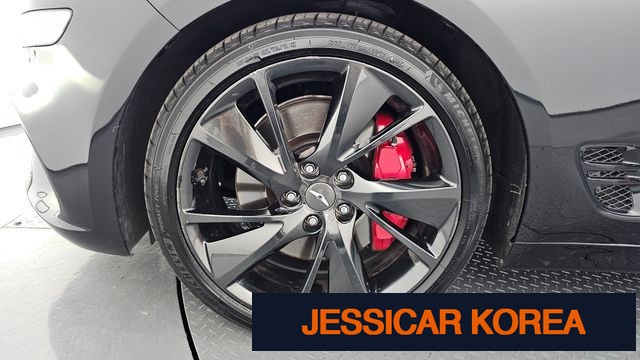 2021 Genesis The New G70 - Thumbnail 7