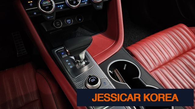 2021 Genesis The New G70 - Thumbnail 10