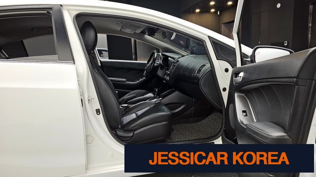 2018 Kia The New K3 - Thumbnail 4