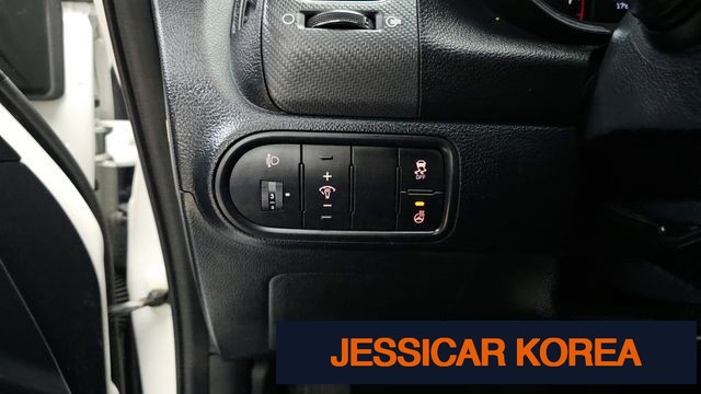 2018 Kia The New K3 - Thumbnail 11