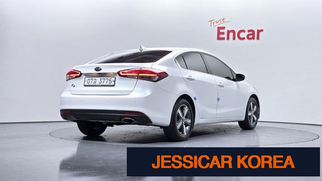 2018 Kia The New K3 - Thumbnail 12