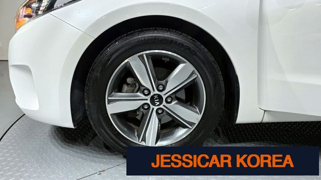 2018 Kia The New K3 - Thumbnail 20