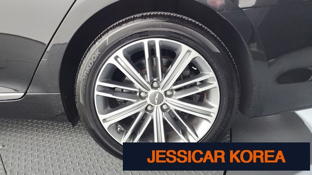 2017 Genesis G80 - Thumbnail 7