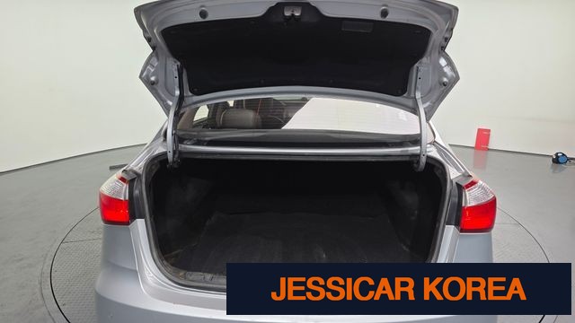 2015 Kia K3 - Thumbnail 6