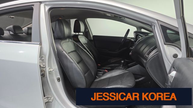 2015 Kia K3 - Thumbnail 10