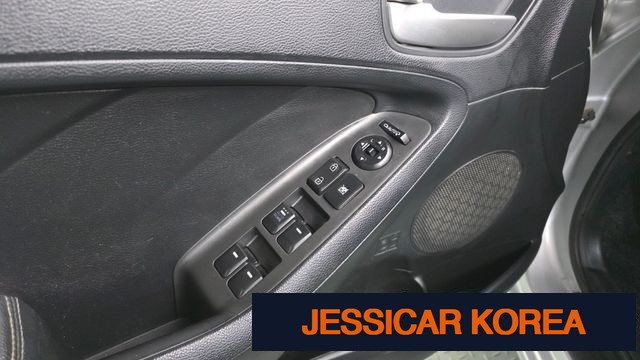 2015 Kia K3 - Thumbnail 15