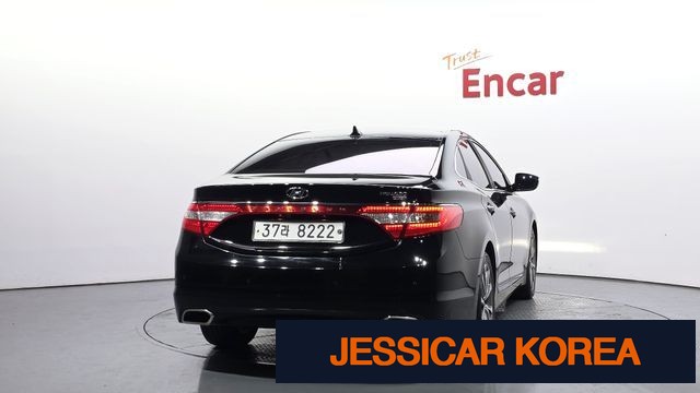 2015 Hyundai Grandeur HG - Thumbnail 2