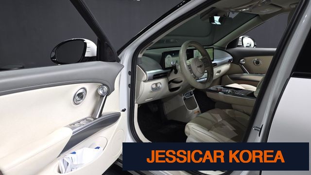 2022 Genesis GV60 - Thumbnail 7