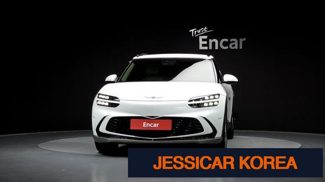 2022 Genesis GV60 - Thumbnail 8