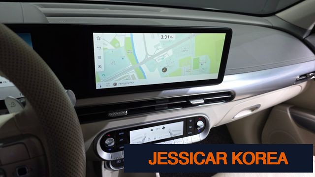 2022 Genesis GV60 - Thumbnail 10
