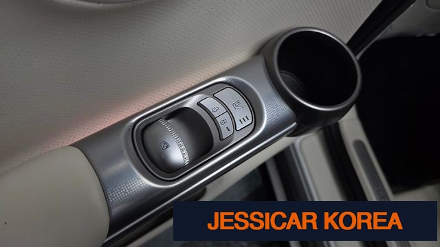 2022 Genesis GV60 - Thumbnail 11