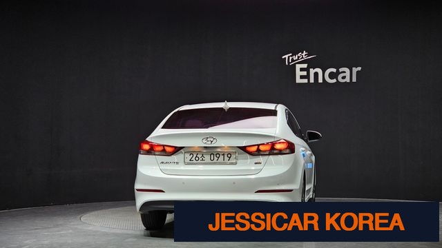 2016 Hyundai Avante AD - Thumbnail 12