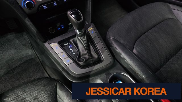 2016 Hyundai Avante AD - Thumbnail 15