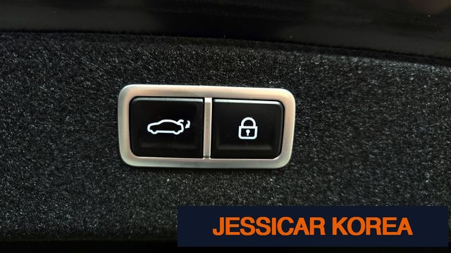 2021 Genesis G80 (RG3) - Thumbnail 2