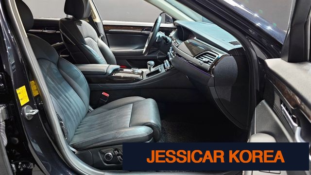 2021 Genesis G90 - Thumbnail 18
