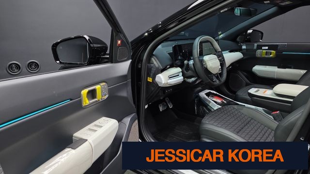 2026 Kia EV4 - Thumbnail 2