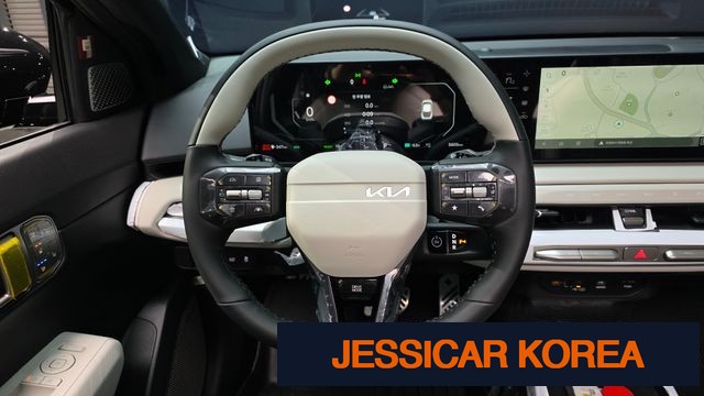 2026 Kia EV4 - Thumbnail 6