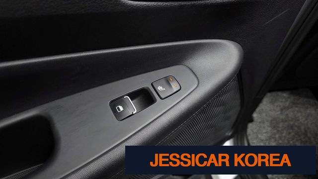 2020 Hyundai Santa Fe TM - Thumbnail 5