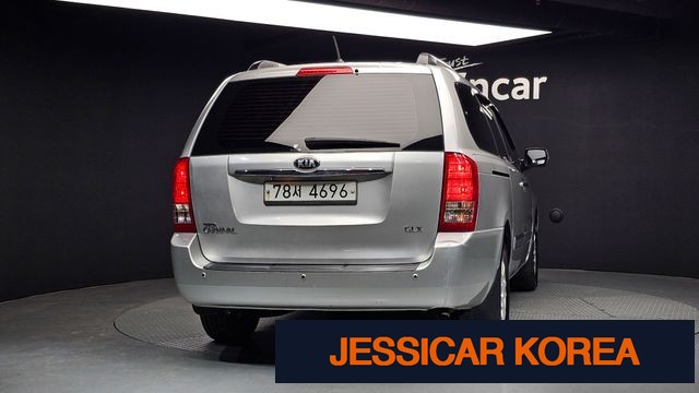 2013 Kia Carnival R - Thumbnail 11