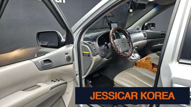 2013 Kia Carnival R - Thumbnail 18