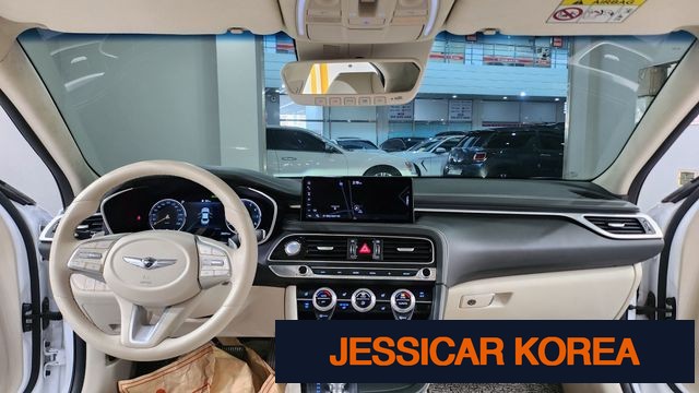 2022 Genesis The New G70 - Thumbnail 15