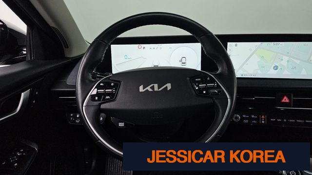 2022 Kia EV6 - Thumbnail 12