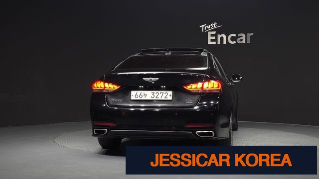 2015 Hyundai Genesis DH - Thumbnail 10