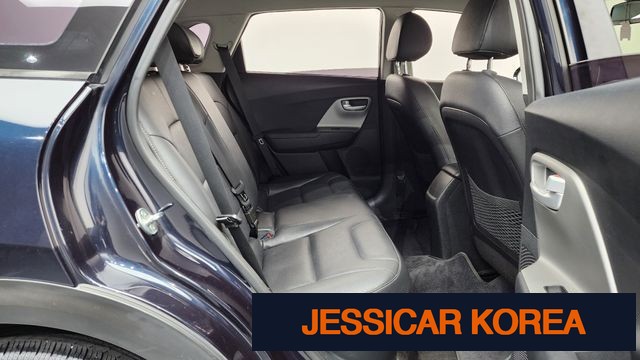 2018 Kia Niro - Thumbnail 15