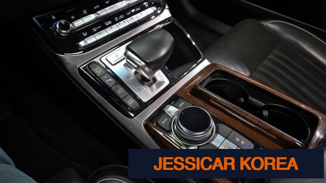 2017 Genesis G90 - Thumbnail 4