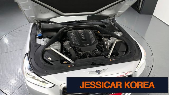 2017 Genesis G90 - Thumbnail 9