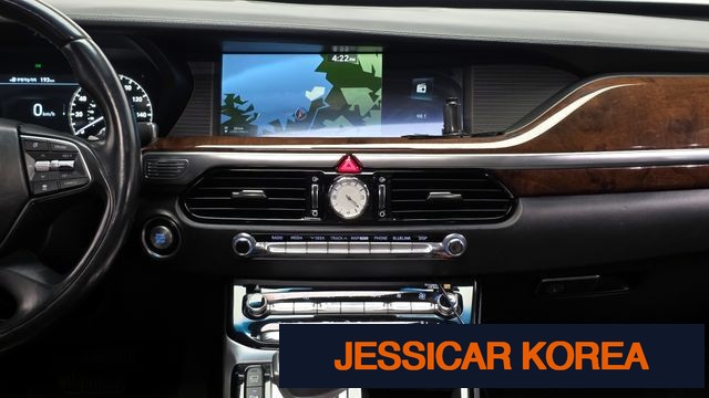 2017 Genesis G90 - Thumbnail 12
