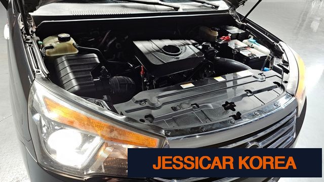 2016 KG Mobility Korando Turismo - Thumbnail 8