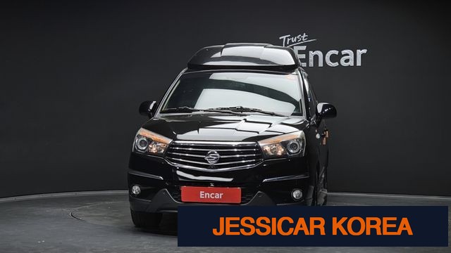 2016 KG Mobility Korando Turismo - Thumbnail 14