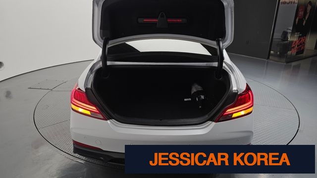 2018 Genesis G70 - Thumbnail 18