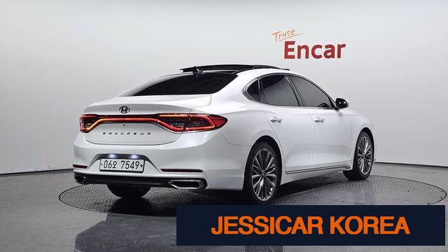 2018 Hyundai Grandeur IG - Thumbnail 2