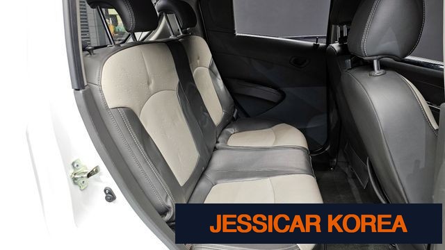 2012 Chevrolet Spark - Thumbnail 12