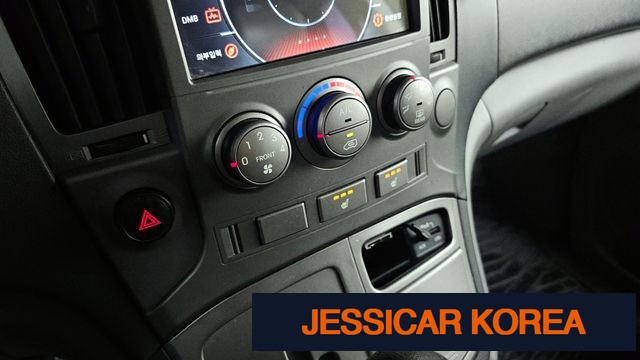 2016 Hyundai Grand Starex - Thumbnail 5