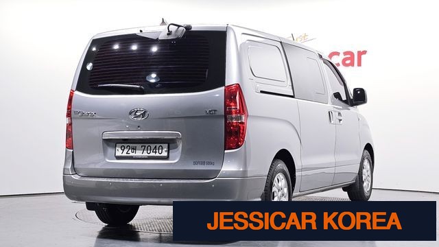 2016 Hyundai Grand Starex - Thumbnail 12