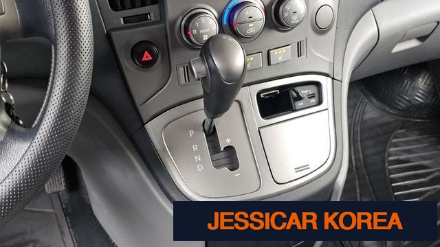 2016 Hyundai Grand Starex - Thumbnail 13