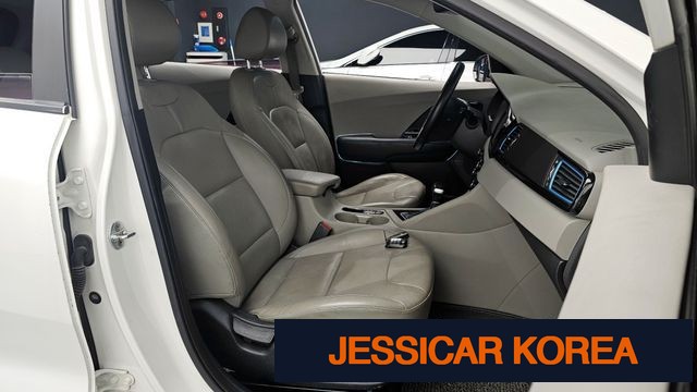 2017 Kia Niro - Thumbnail 16
