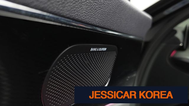 2022 Genesis G90 (RS4) - Thumbnail 4