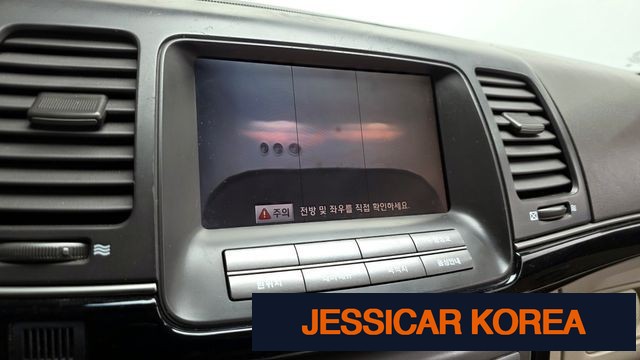 2011 Kia Opirus Premium - Thumbnail 2