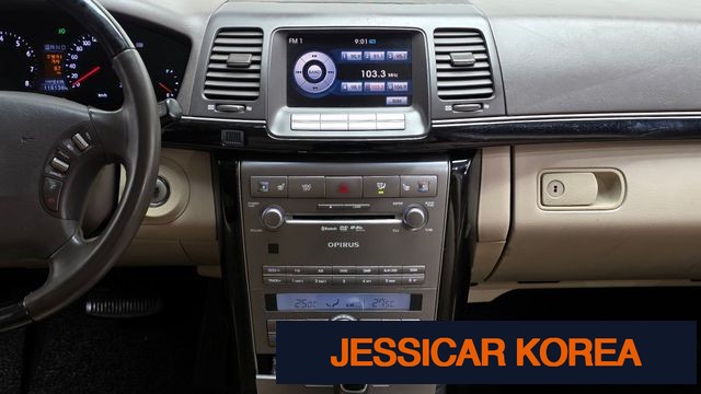 2011 Kia Opirus Premium - Thumbnail 18